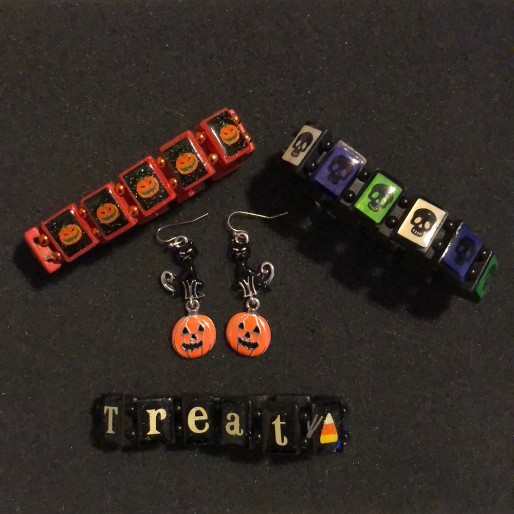 Halloween jewelry set